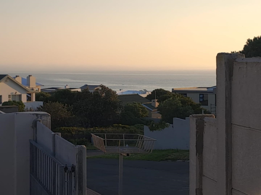 3 Bedroom Property for Sale in De Kelders Western Cape